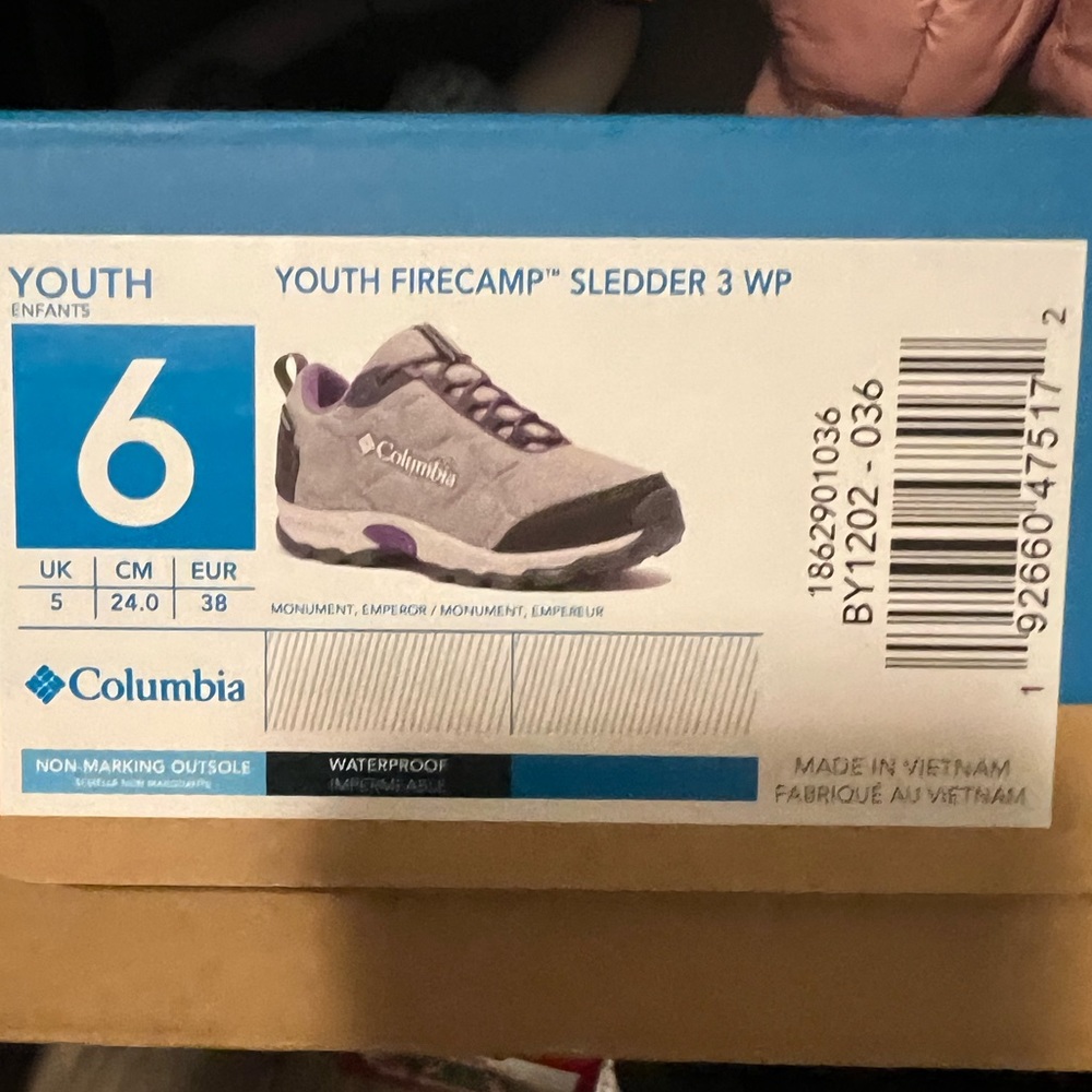 NIB Columbia Youth Size 6 Waterproof Shoes- grey and purple